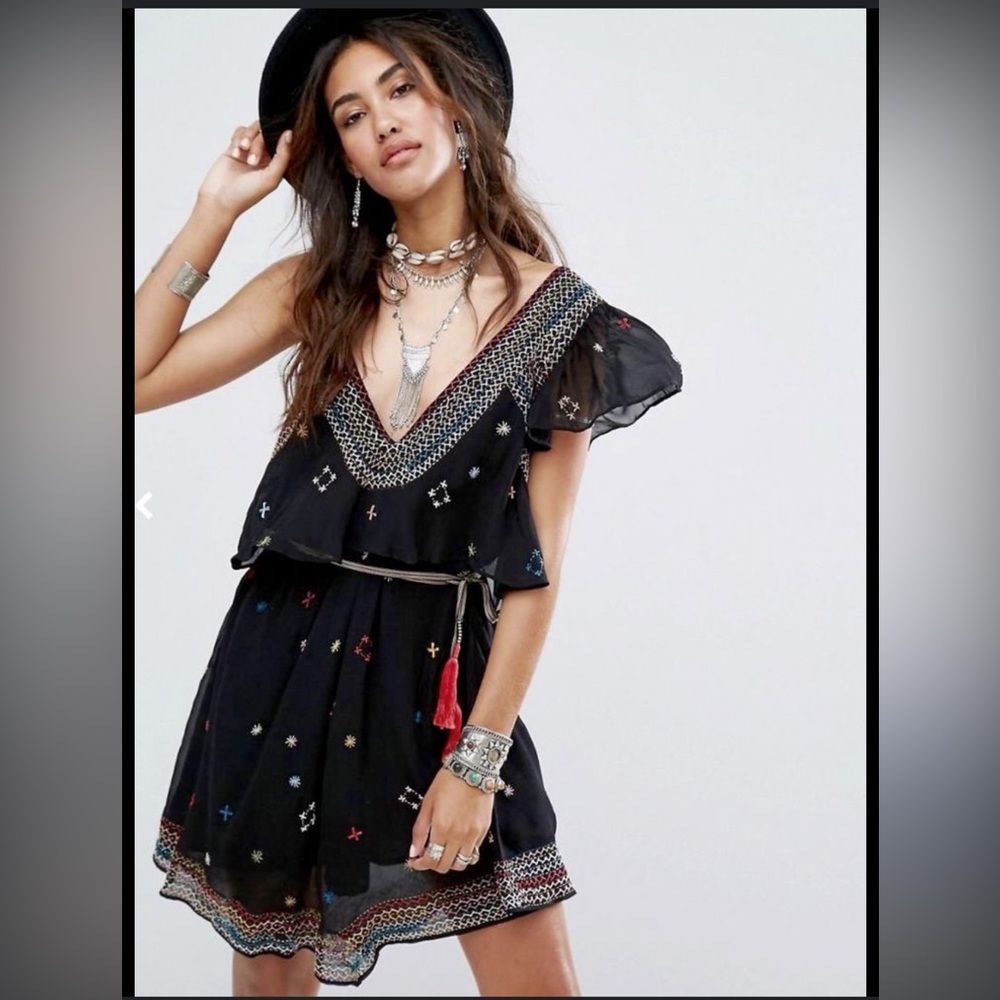 Free People Assymetric Embroidered Dress EUC Small